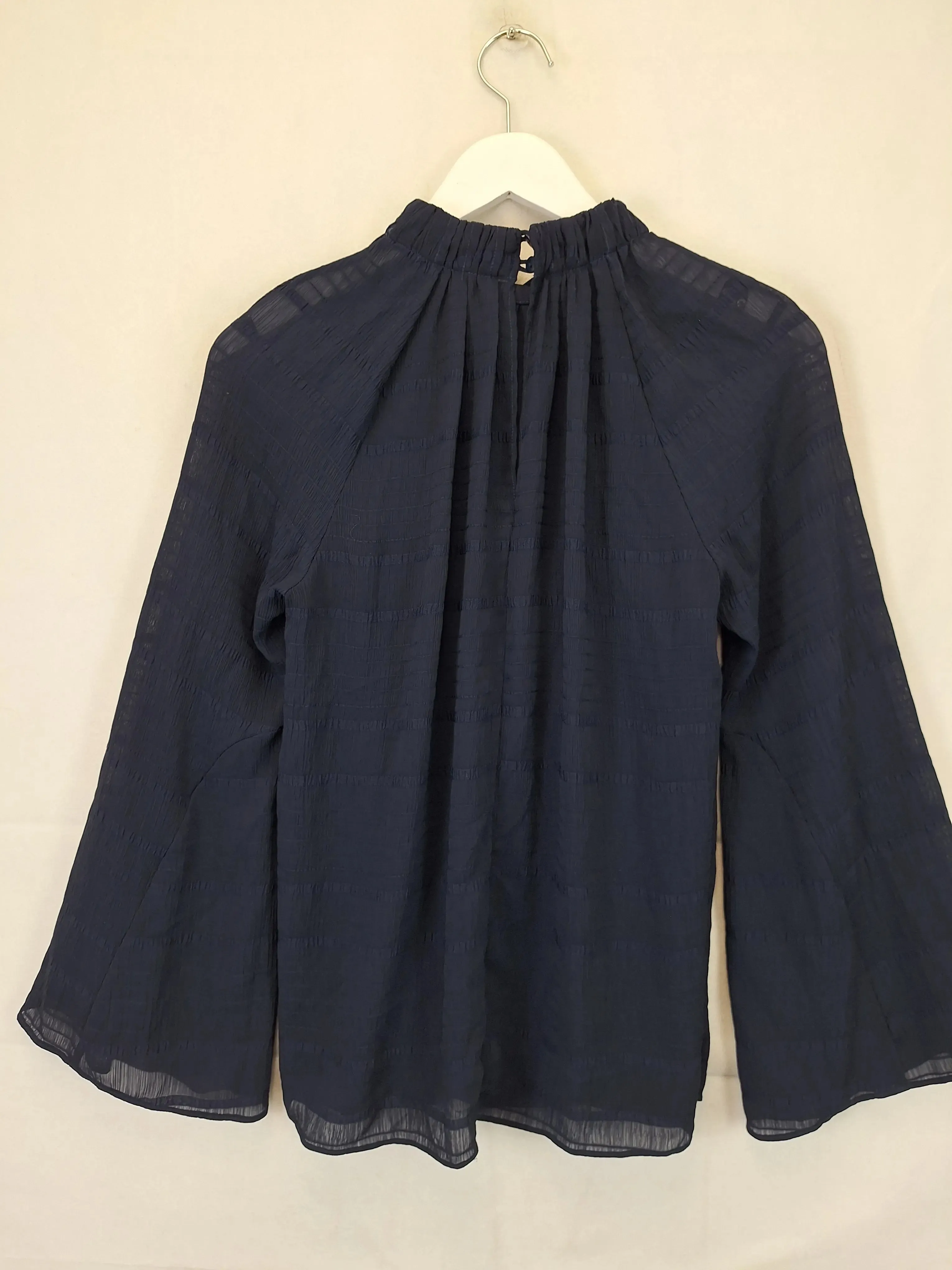 Camilla and Marc Graceful Gathered Neck Blouse Top Size 6