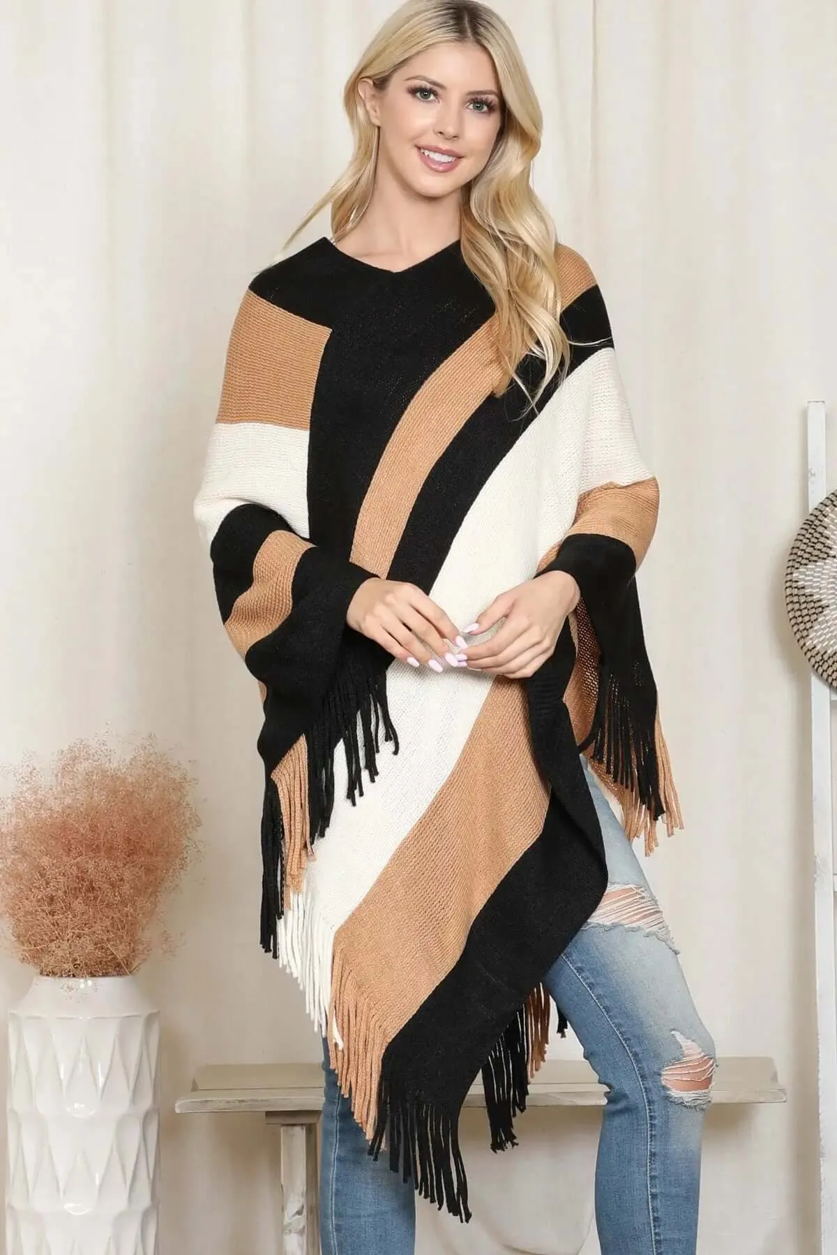 Hdf2099 - Color Block Fringe Poncho