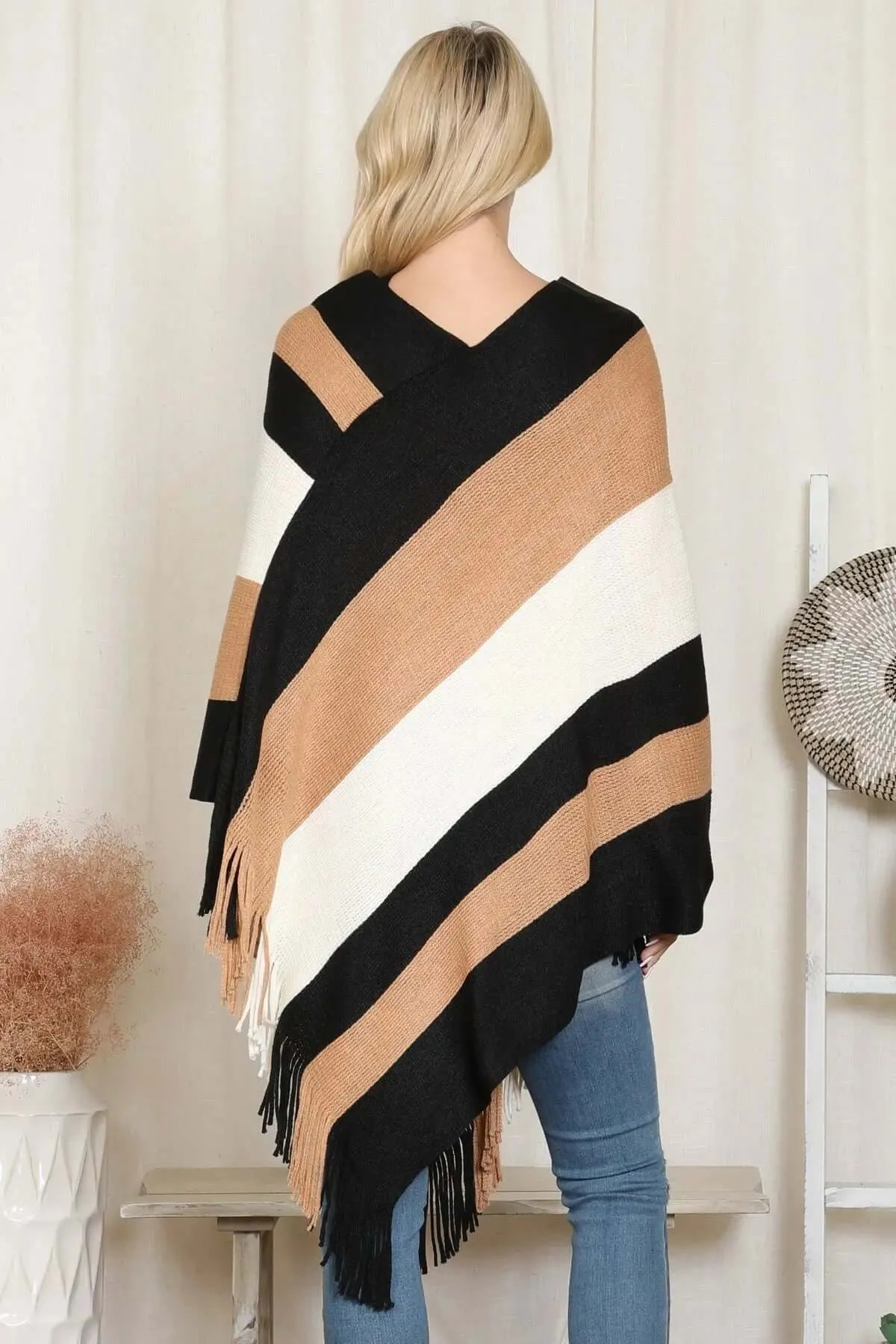 Hdf2099 - Color Block Fringe Poncho