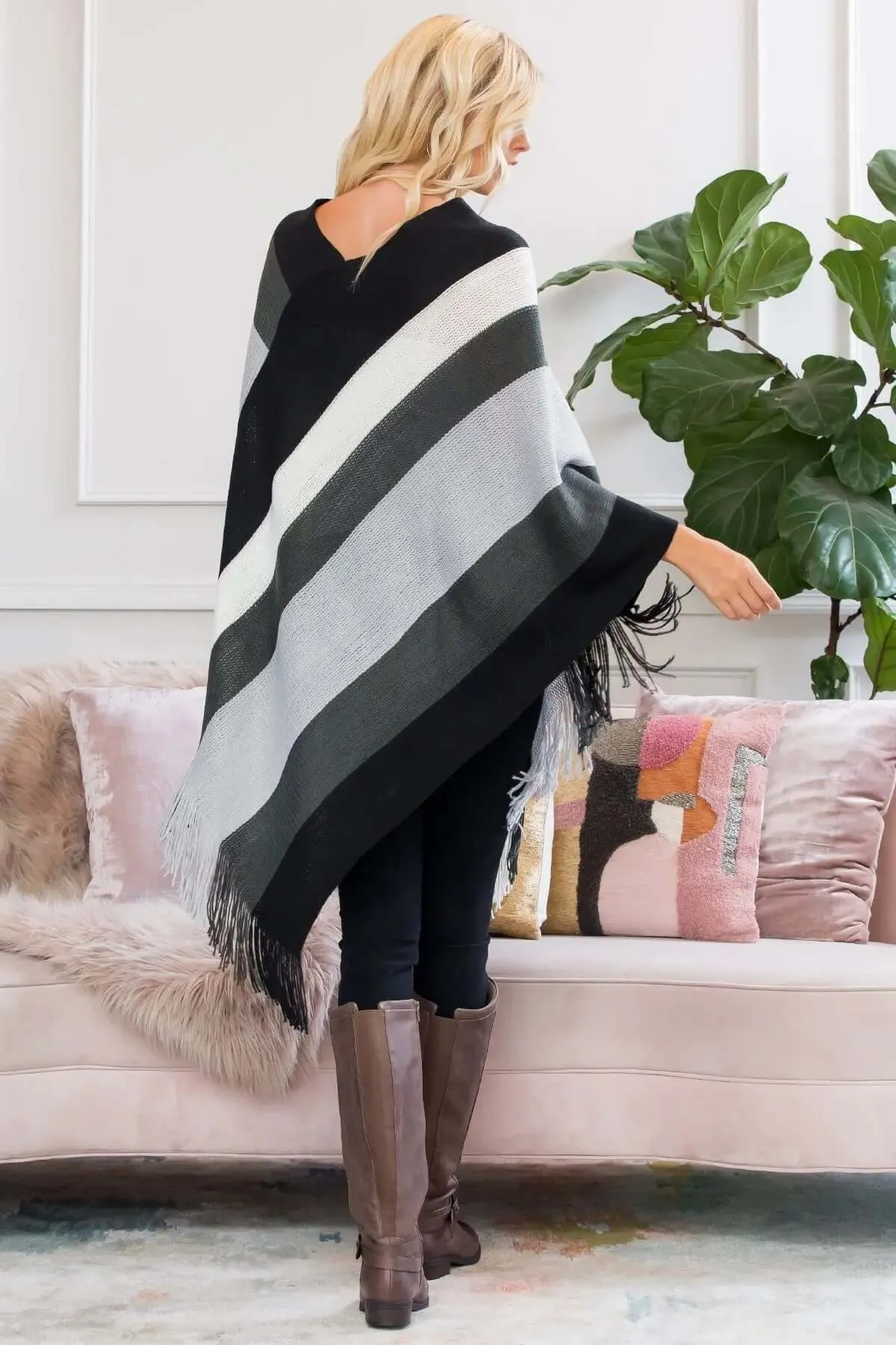 Hdf2099 - Color Block Fringe Poncho