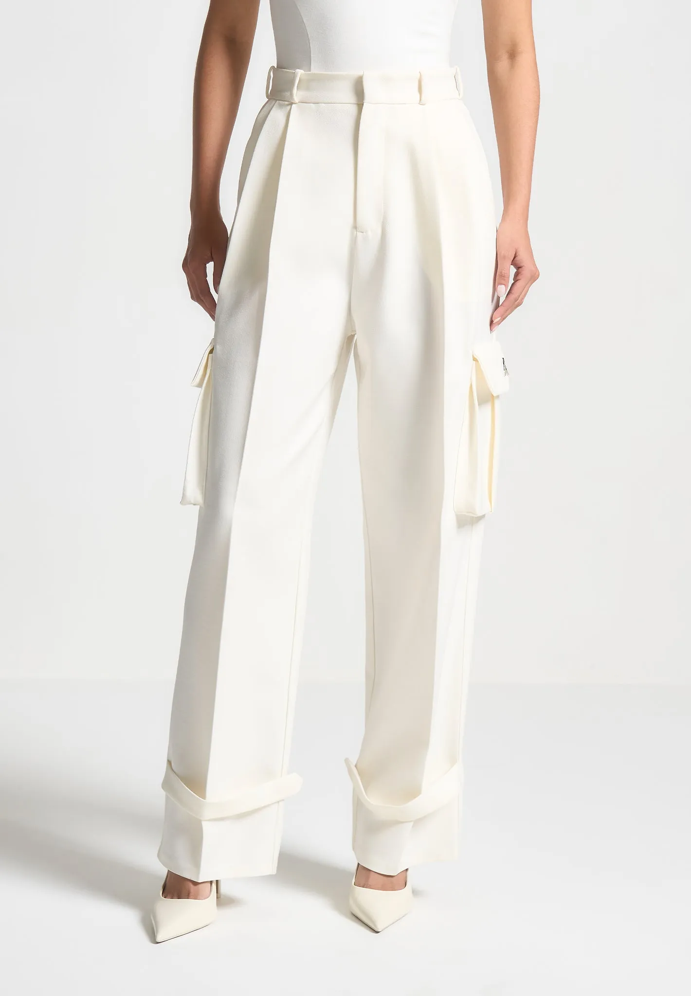 Tailored Pleated Cargo Trousers - Cream